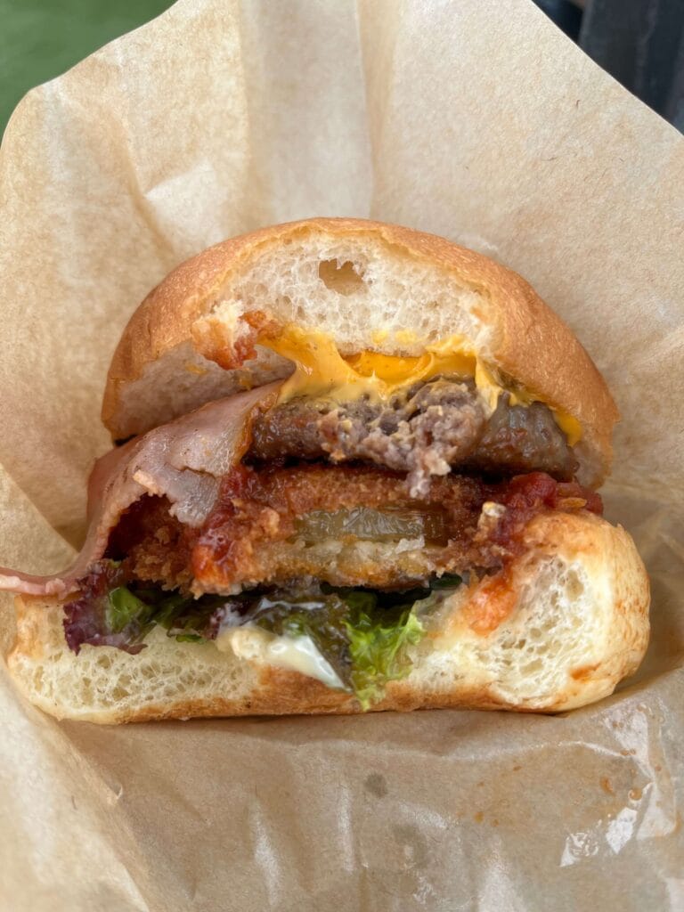 SHIMAUMA BURGER Awajishima Main Restaurant