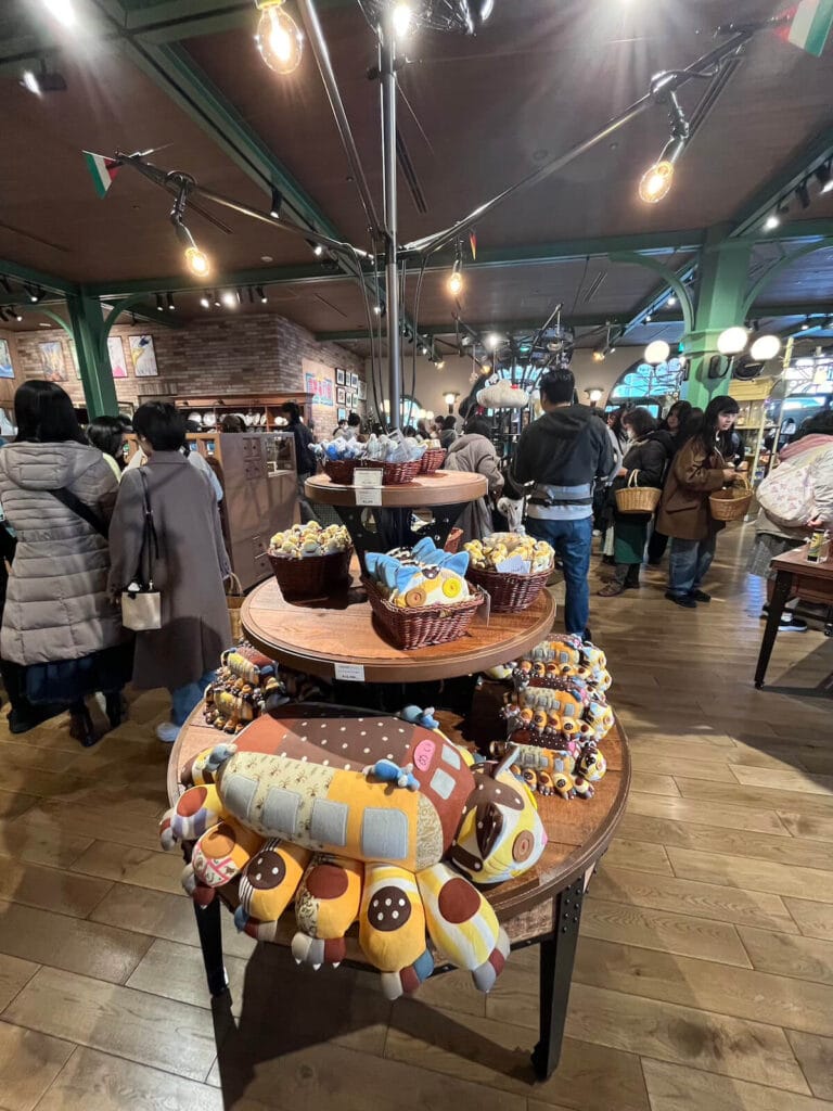名古屋吉卜力公園:大倉庫 (商店)